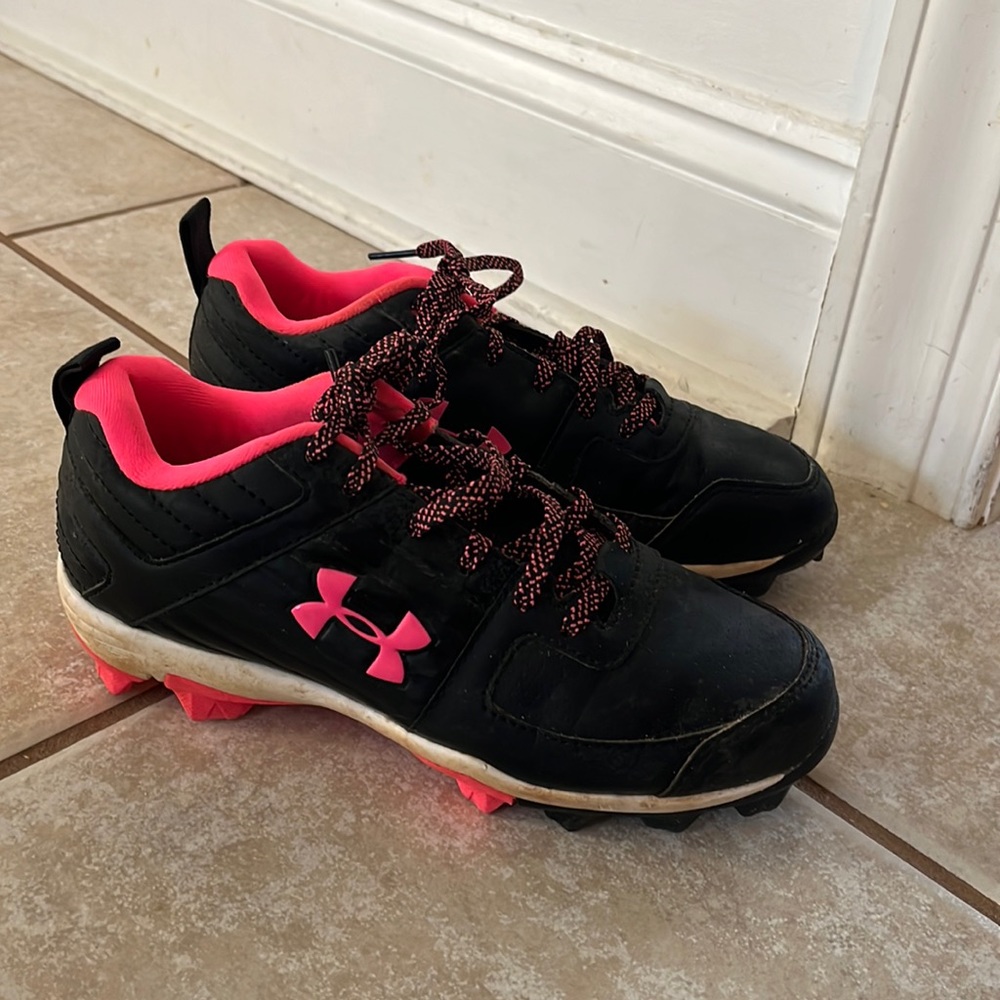 Under armor Softball cleats